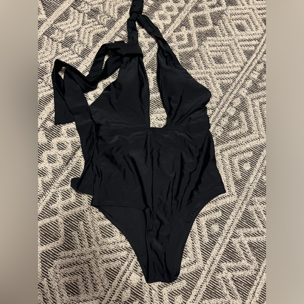 Cupshe swimsuit